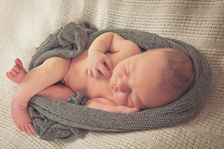 June bug photgoraphy newborn photography