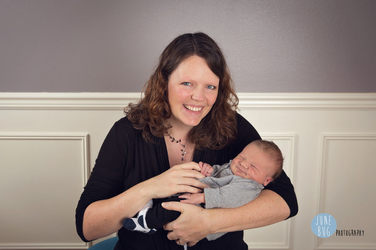 Newborn photographer snohomish